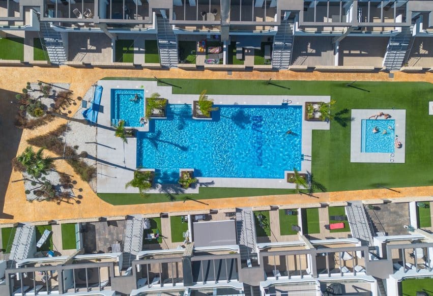 2 sypialnia Penthouse na sprzedaż w Orihuela Costa z basenem garażem - 349 900 € (Ref: 9964170)