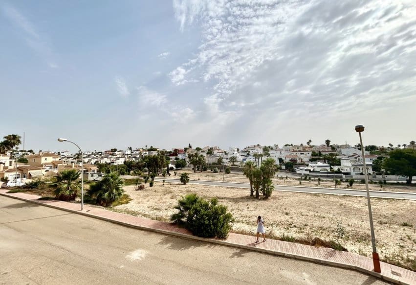 2 soverom Villa til salgs i Villamartin med svømmebasseng - € 229 000 (Ref: 9965694)