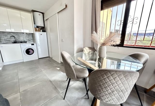 2 chambre Villa/Maison à vendre à Villamartin, Orihuela avec piscine - 229 000 € (Ref: 9965694)