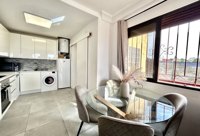 2 soverom Villa til salgs i Villamartin, Orihuela med svømmebasseng - € 218 000 (Ref: 9965694)