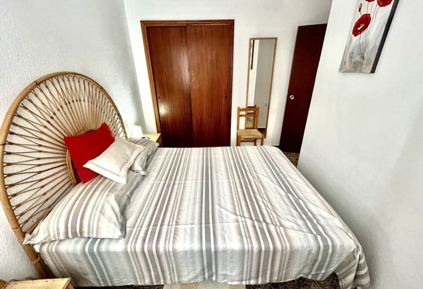 3 soverom Strandleiligheter til salgs i Punta Prima med svømmebasseng - € 225 000 (Ref: 9965695)