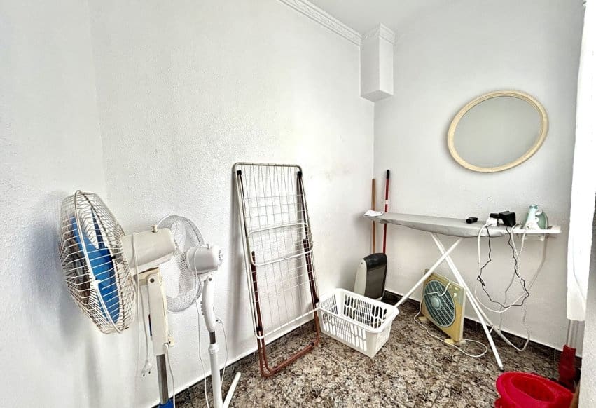 3 soverom Strandleiligheter til salgs i Punta Prima med svømmebasseng - € 225 000 (Ref: 9965695)