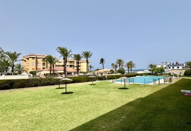 3 soveværelse Strandlejlighed til salg i Punta Prima, Torrevieja med swimmingpool - € 225.000 (Ref: 9965695)