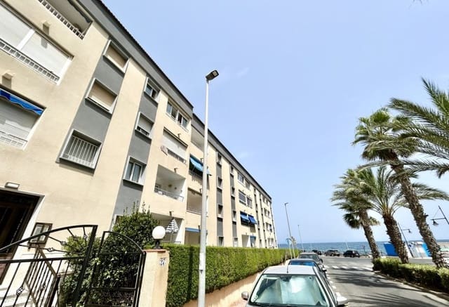 3 soveværelse Strandlejlighed til salg i Punta Prima, Torrevieja med swimmingpool - € 225.000 (Ref: 9965695)