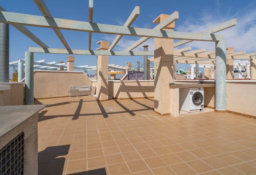 2 bedroom Penthouse for sale in La Regia with garage - € 239,000 (Ref: 9975969)