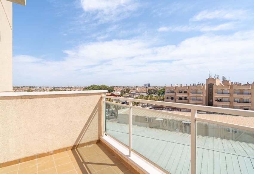 2 bedroom Penthouse for sale in La Regia with garage - € 239,000 (Ref: 9975969)