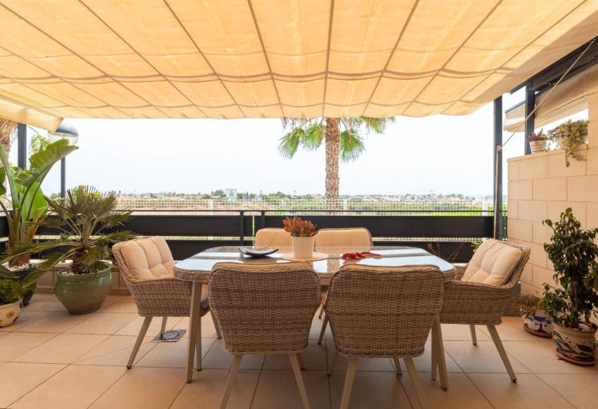 3 soverom Hus til salgs i Orihuela Costa med svømmebasseng - € 390 000 (Ref: 9979399)