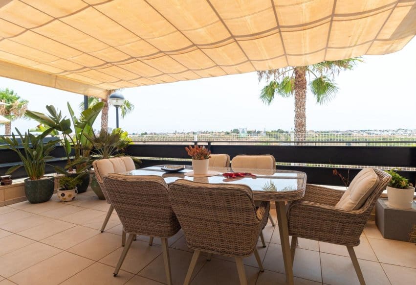 3 soverom Hus til salgs i Orihuela Costa med svømmebasseng - € 390 000 (Ref: 9979399)