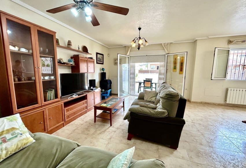 3 quarto Casa em Banda para venda em Torre de la Horadada - 399 000 € (Ref: 9979406)