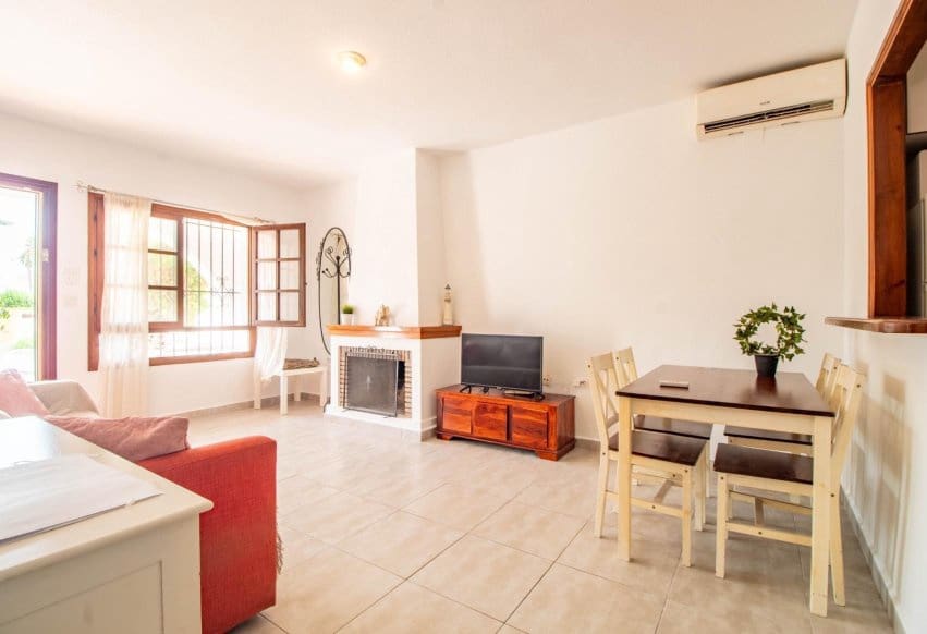 2 quarto Bungalow para venda em La Mata com piscina - 159 000 € (Ref: 9979407)