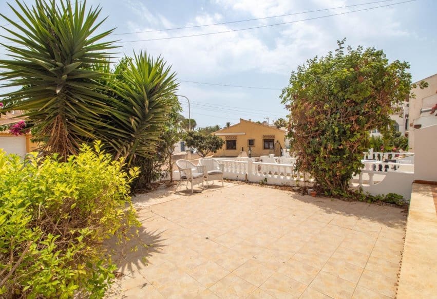 2 quarto Bungalow para venda em La Mata com piscina - 159 000 € (Ref: 9979407)
