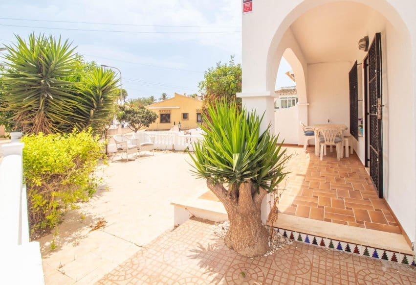 2 quarto Bungalow para venda em La Mata com piscina - 159 000 € (Ref: 9979407)