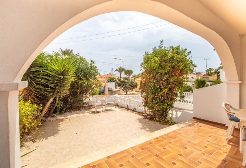 2 quarto Bungalow para venda em La Mata com piscina - 159 000 € (Ref: 9979407)