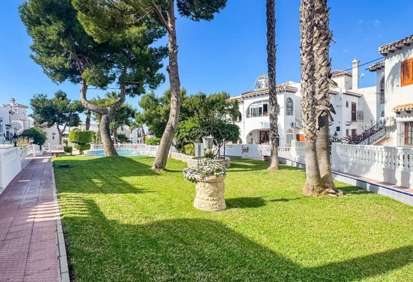2 quarto Bungalow para venda em La Mata com piscina - 159 000 € (Ref: 9979407)