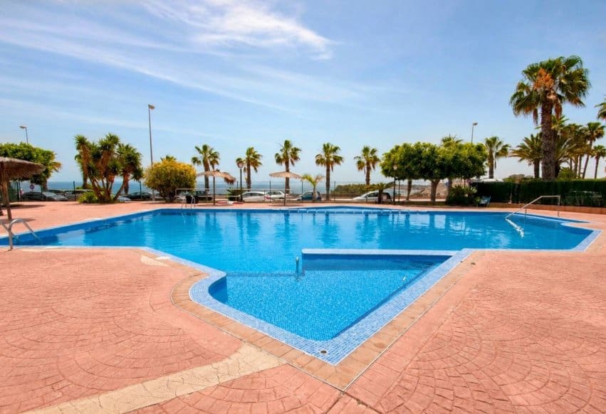 2 soveværelse Strandlejlighed til salg i Orihuela Costa - € 224.000 (Ref: 9979408)