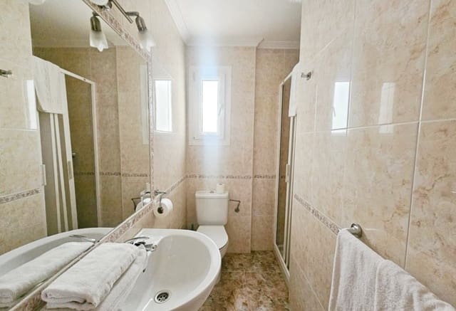 2 soveværelse Strandlejlighed til salg i Aguamarina, Orihuela - € 224.000 (Ref: 9979408)