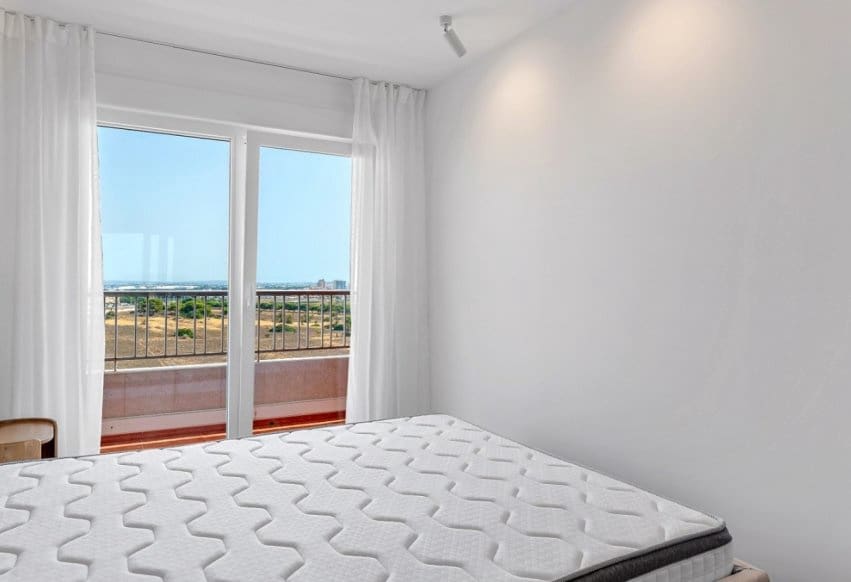 2 sovrum Takvåning till salu i Orihuela Costa med pool - 225 000 € (Ref: 9979409)