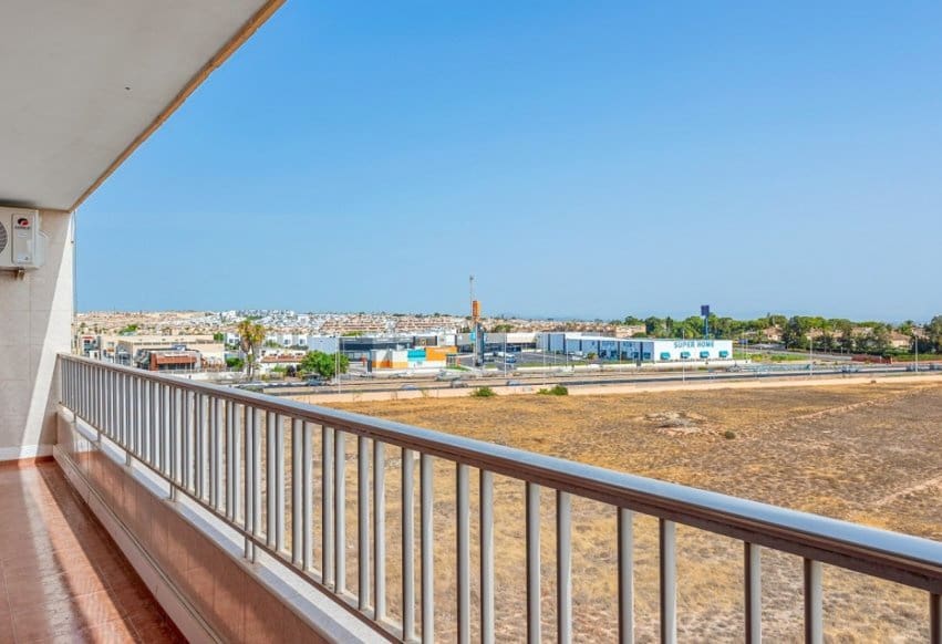 2 sovrum Takvåning till salu i Orihuela Costa med pool - 225 000 € (Ref: 9979409)