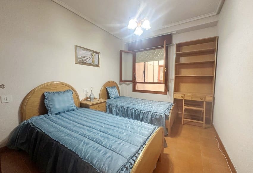 4 Zimmer Apartment zu verkaufen in Torrevieja - 255.000 € (Ref: 9979412)