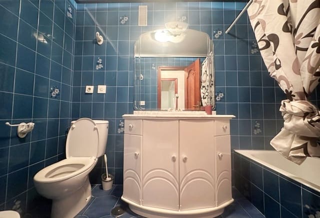 Apartamento de 4 habitaciones en Centro - Muelle Pesquero, Torrevieja en venta - 255.000 € (Ref: 9979412)