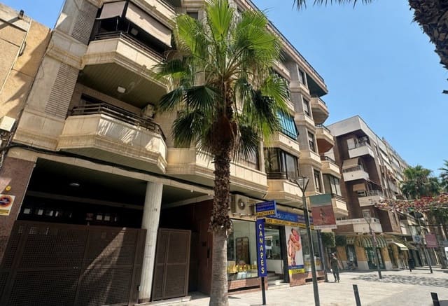 Apartamento de 4 habitaciones en Centro - Muelle Pesquero, Torrevieja en venta - 255.000 € (Ref: 9979412)