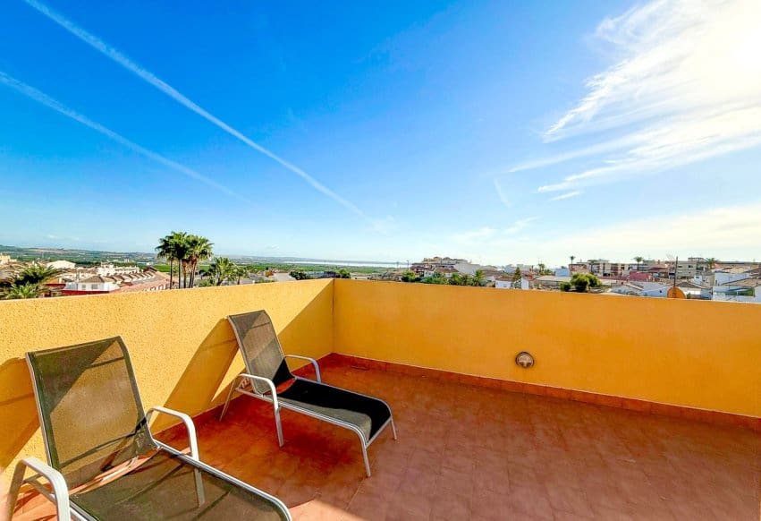 Apartamento de 5 habitaciones en San Miguel de Salinas en venta - 269.999 € (Ref: 9979414)