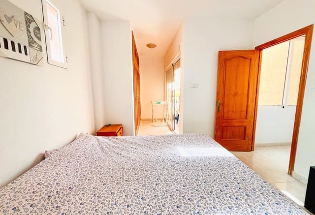 5 bedroom Apartment for sale in San Miguel de Salinas - € 269,999 (Ref: 9979414)