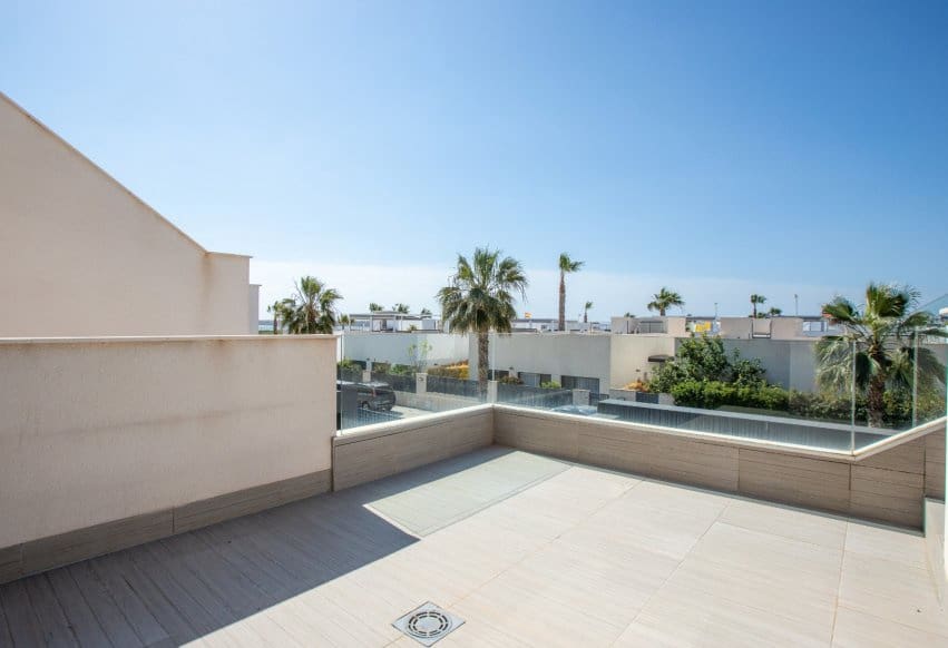 3 soveværelse Villa til salg i Ciudad Quesada med swimmingpool - € 389.000 (Ref: 9983753)