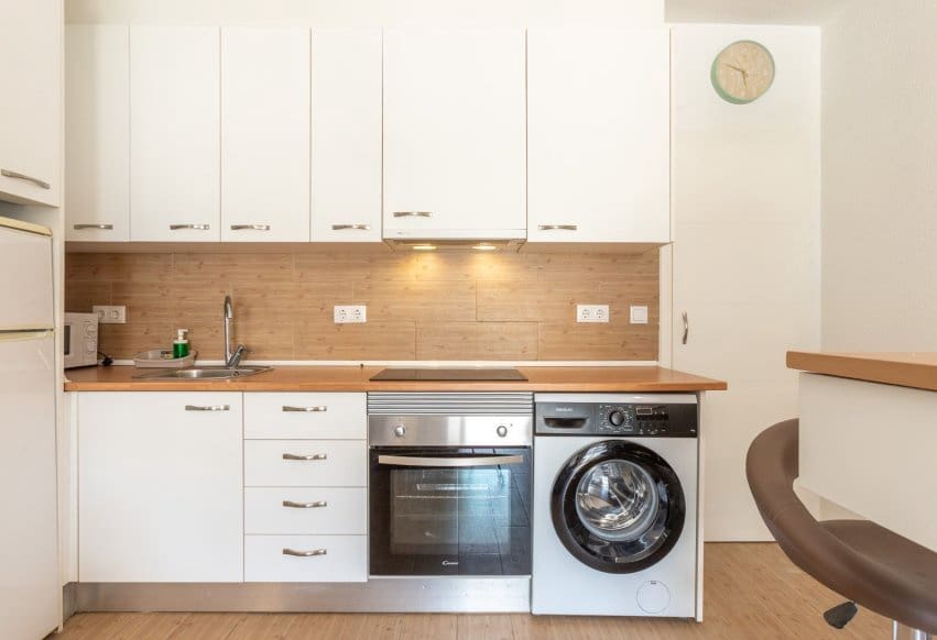1 chambre Bungalow à vendre à Torrevieja avec piscine - 122 000 € (Ref: 9984064)