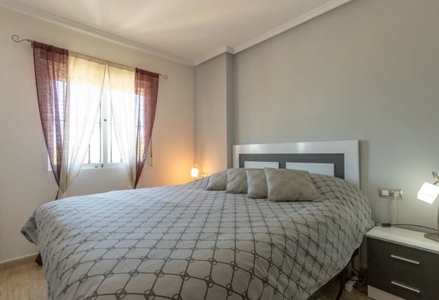 2 soveværelse Bungalow til salg i Villamartin, Orihuela med swimmingpool - € 209.000 (Ref: 9984065)