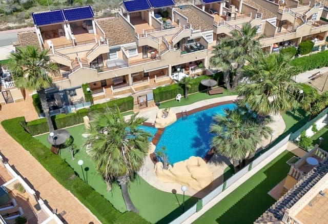 2 bedroom Bungalow for sale in Villamartin, Orihuela with pool - € 209,000 (Ref: 9984065)