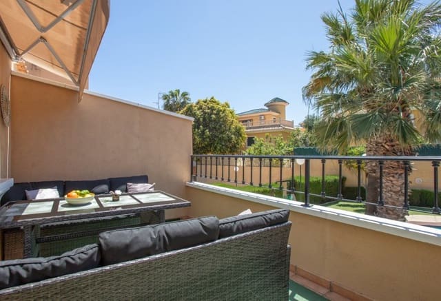 2 slaapkamer Bungalow te koop in Villamartin, Orihuela met zwembad - € 199.000 (Ref: 9984065)