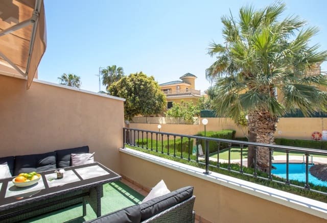 2 slaapkamer Bungalow te koop in Villamartin, Orihuela met zwembad - € 199.000 (Ref: 9984065)