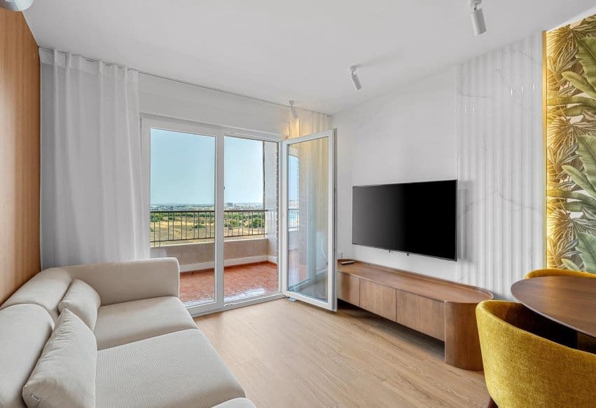 2 soverom Penthouse til salgs i Punta Prima med svømmebasseng - € 225 000 (Ref: 9984351)