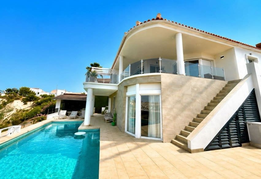 4 chambre Villa/Maison à vendre à Ciudad Quesada avec piscine - 925 000 € (Ref: 9984352)
