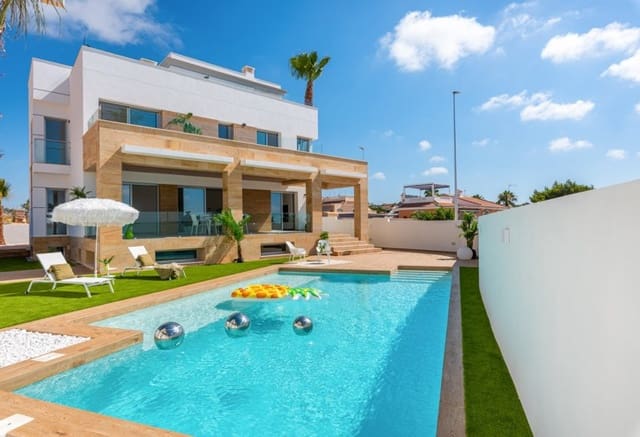 4 soveværelse Villa til salg i Ciudad Quesada, Rojales med swimmingpool - € 988.505 (Ref: 9984355)