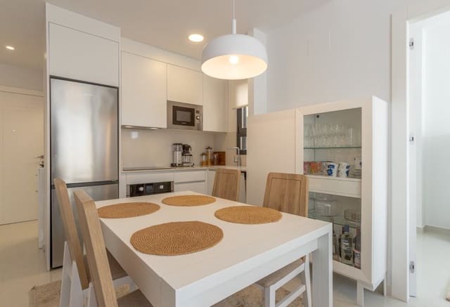 1 bedroom Penthouse for sale in Avenida Habaneras - Curva de Palangre, Torrevieja with pool - € 228,000 (Ref: 9984364)