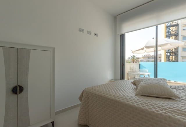 1 soverom Penthouse til salgs i Avenida Habaneras - Curva de Palangre, Torrevieja med svømmebasseng - € 228 000 (Ref: 9984364)