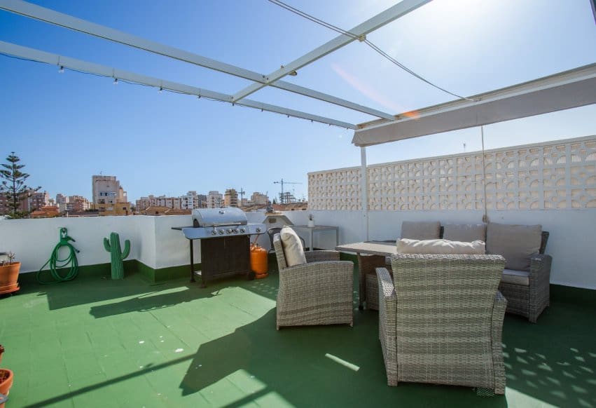 2 soveværelse Lejlighed til salg i Torrevieja - € 145.000 (Ref: 9984365)