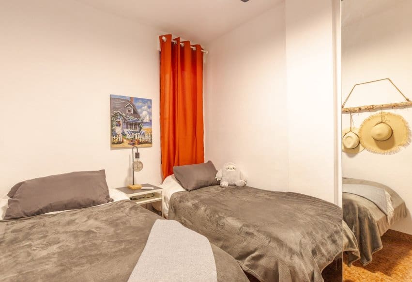 2 soveværelse Lejlighed til salg i Torrevieja - € 145.000 (Ref: 9984365)
