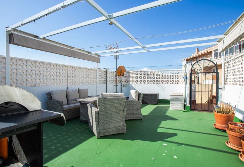 2 soveværelse Lejlighed til salg i Torrevieja - € 145.000 (Ref: 9984365)