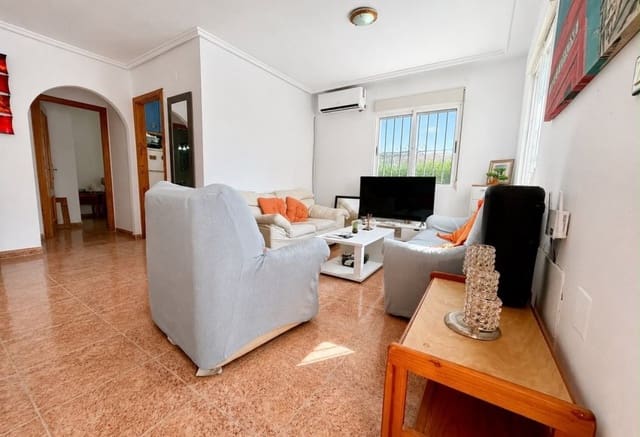 3 soverom Hus til salgs i Los Balcones - Los Altos, Torrevieja med svømmebasseng - € 209 000 (Ref: 9986353)