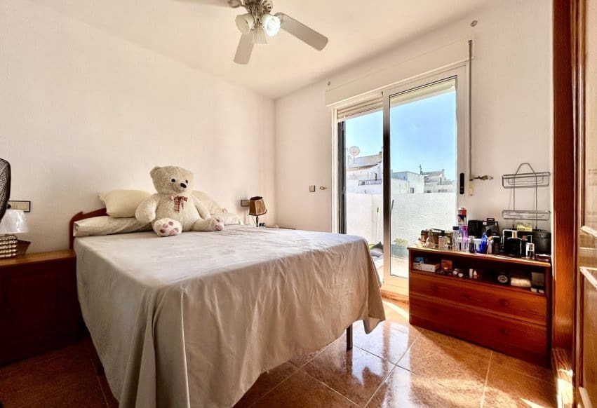 3 bedroom Townhouse for sale in Torrevieja with pool - € 209,000 (Ref: 9990319)