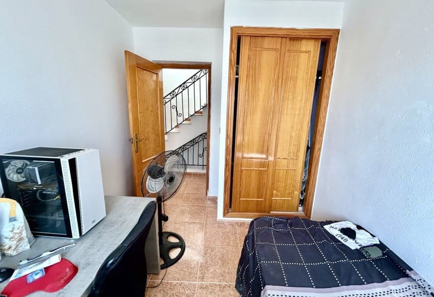3 bedroom Townhouse for sale in Torrevieja with pool - € 209,000 (Ref: 9990319)