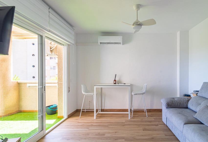 1 quarto Apartamento de Praia para venda em Campoamor com piscina - 185 000 € (Ref: 9994559)