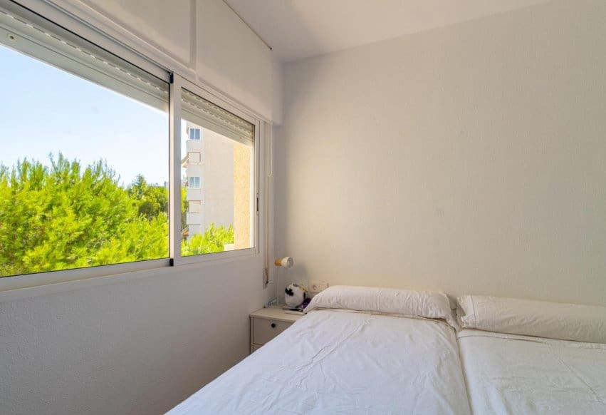 1 quarto Apartamento de Praia para venda em Campoamor com piscina - 185 000 € (Ref: 9994559)