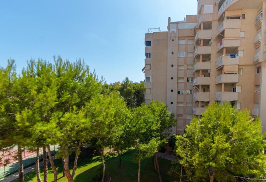 1 quarto Apartamento de Praia para venda em Campoamor com piscina - 185 000 € (Ref: 9994559)