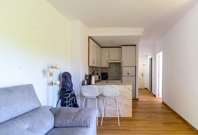 1 soverom Strandleiligheter til salgs i Campoamor, Orihuela med svømmebasseng - € 185 000 (Ref: 9994559)
