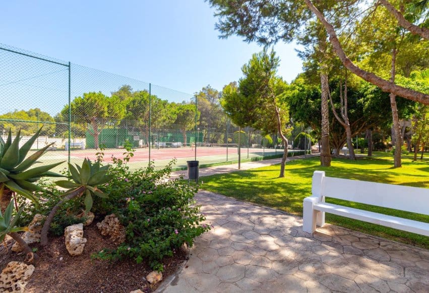 1 quarto Apartamento de Praia para venda em Campoamor com piscina - 185 000 € (Ref: 9994559)