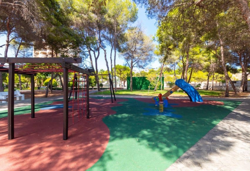 1 quarto Apartamento de Praia para venda em Campoamor com piscina - 185 000 € (Ref: 9994559)